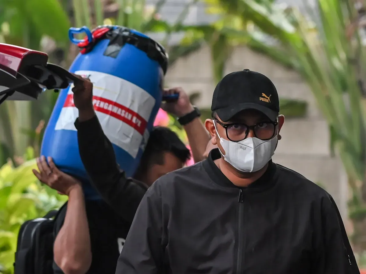 KPK Sita Rp1,9 Miliar dalam OTT Bupati Klaten, Ungkap Lima Klaster Dugaan Korupsi dan Temuan Uang di Dalam Tong