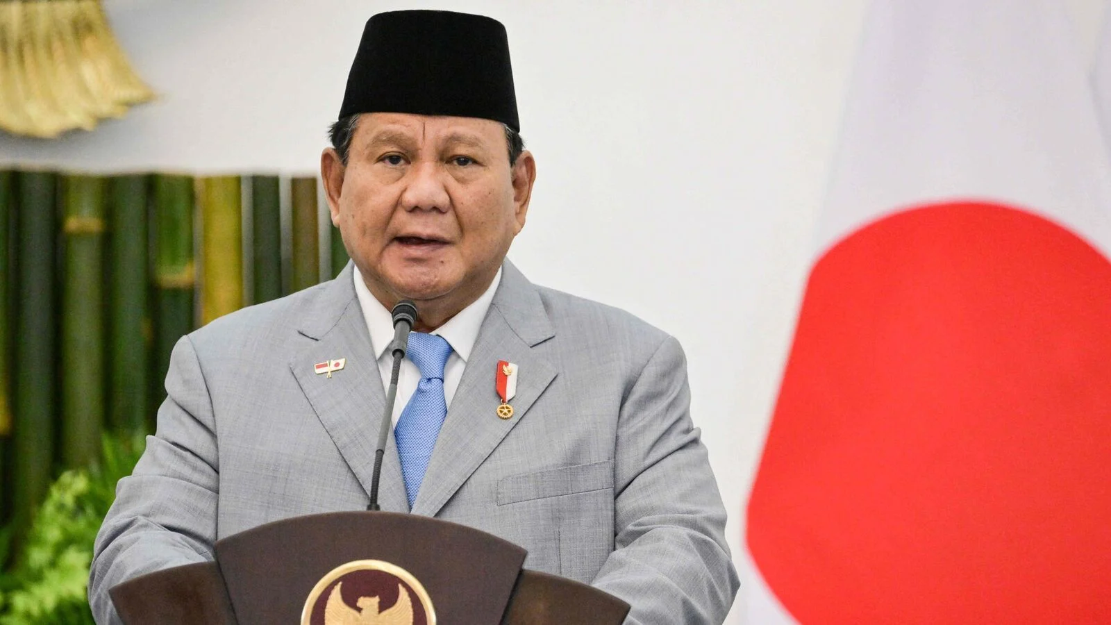 Prabowo Subianto Pangkas Bunga PNM Mekaar Jadi 8 Persen, Beban Nasabah Berkurang