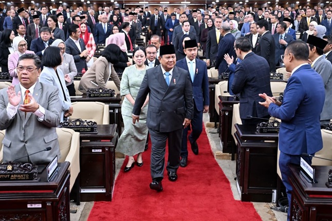Perang Lawan Korupsi, Prabowo Naikkan Gaji Hakim dan Awasi Ketat Sumber Daya Alam