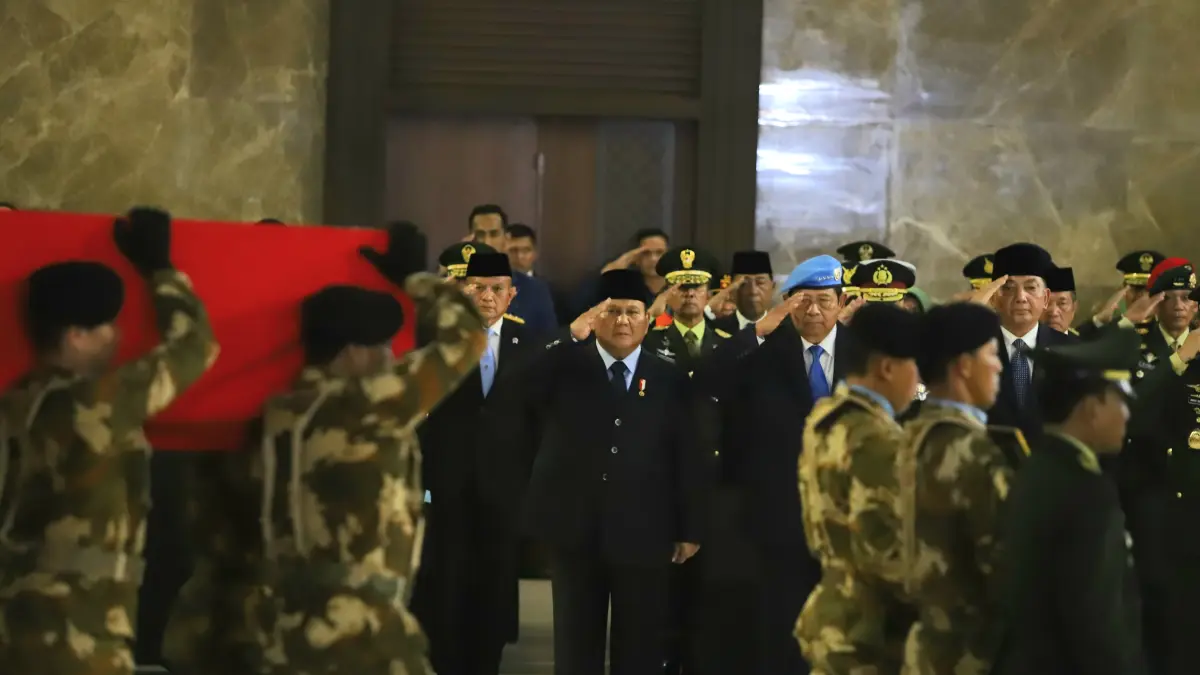 Prabowo Hadir Berikan Penghormatan Terakhir untuk Ryamizard Ryacudu