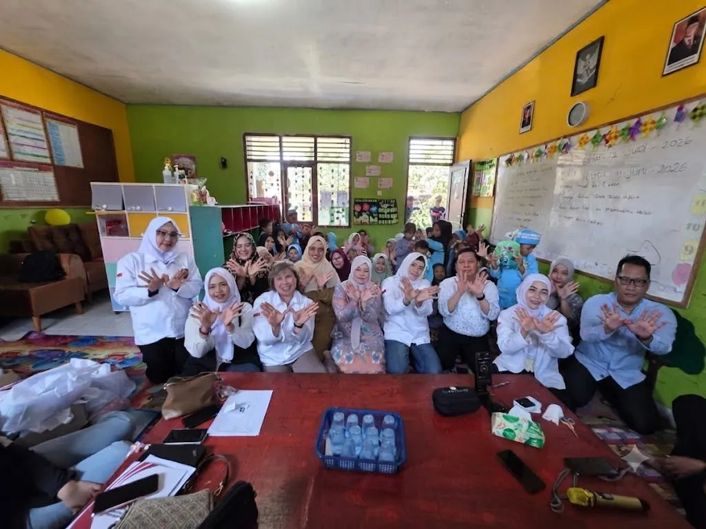 PeRI Goes to School & Pemeriksaan Kesehatan Gratis, Wujud Kepedulian Perempuan Rakyat Indonesia bagi Pendidikan dan Kesehatan Anak