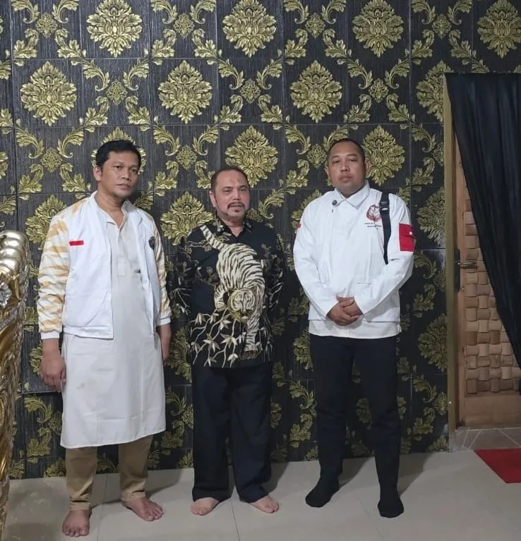 Santuni 1.000 Anak Yatim dan Gelar 100 Khitanan Massal, Haidar Alwi Ajak Perkuat Kepedulian Sosial