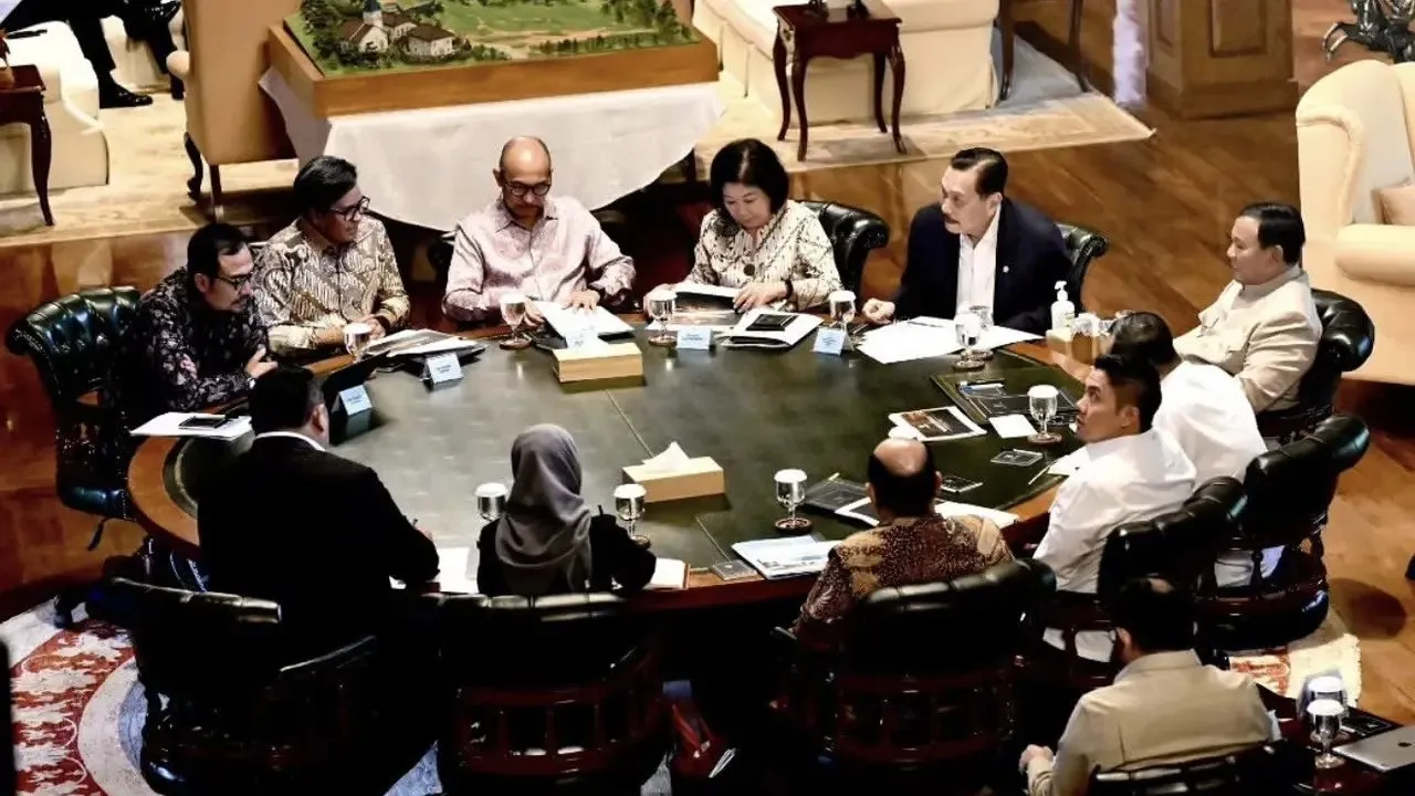 Prabowo Terima Laporan Dewan Ekonomi Nasional di Hambalang, Bahas Ekonomi dan Percepatan GovTech