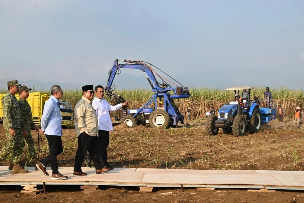 Prabowo Pimpin Panen Raya Serentak Tebu, Padi, dan Kedelai, Tegaskan Komitmen Swasembada Pangan