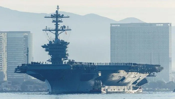 Laporan Media Asing Sebut Tujuh Personel AL AS Tewas dalam Insiden di USS Abraham Lincoln