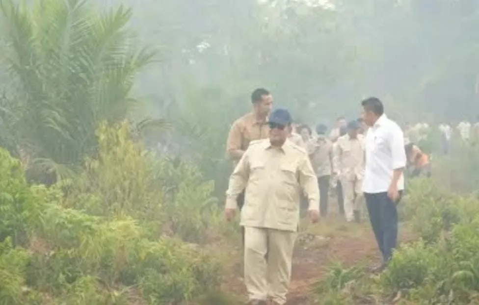 Prabowo Turun Langsung Tangani Karhutla Kalimantan, TNI-Polri Dikerahkan Percepat Pemadaman