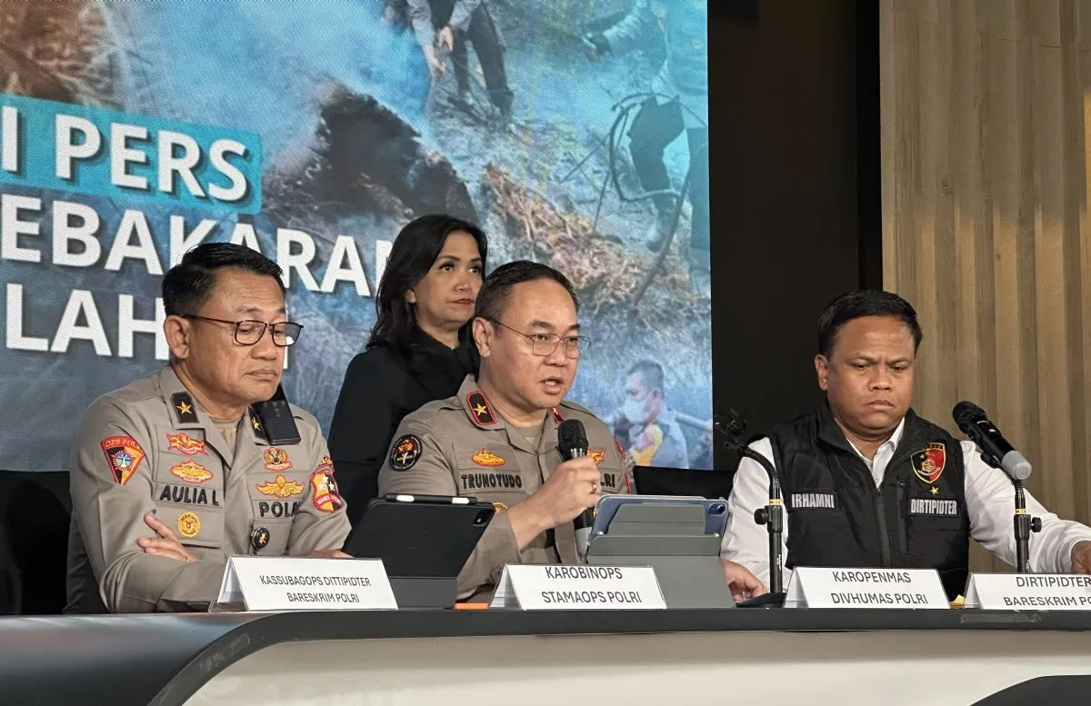 Bareskrim Tetapkan 72 Tersangka Karhutla, Korek Api hingga Jeriken BBM Disita