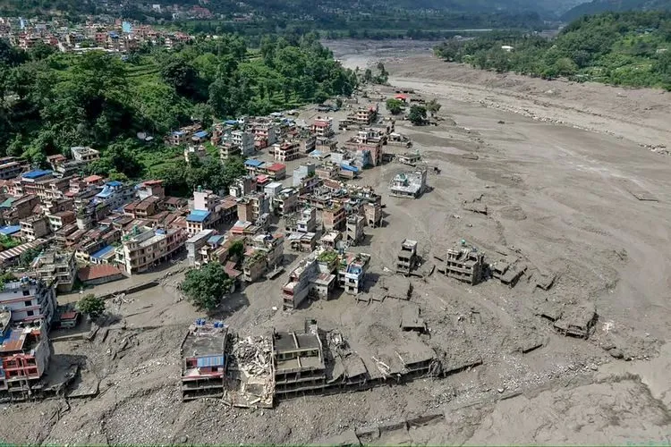 Banjir Bandang Nepal-Tibet Makin Dahsyat, 165 Tewas dan Lebih dari 1.000 Masih Hilang