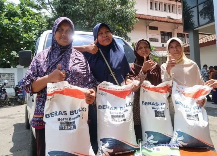 Bulog Percepat Penyaluran Bantuan Beras untuk 33,2 Juta Penerima, Gandeng TNI