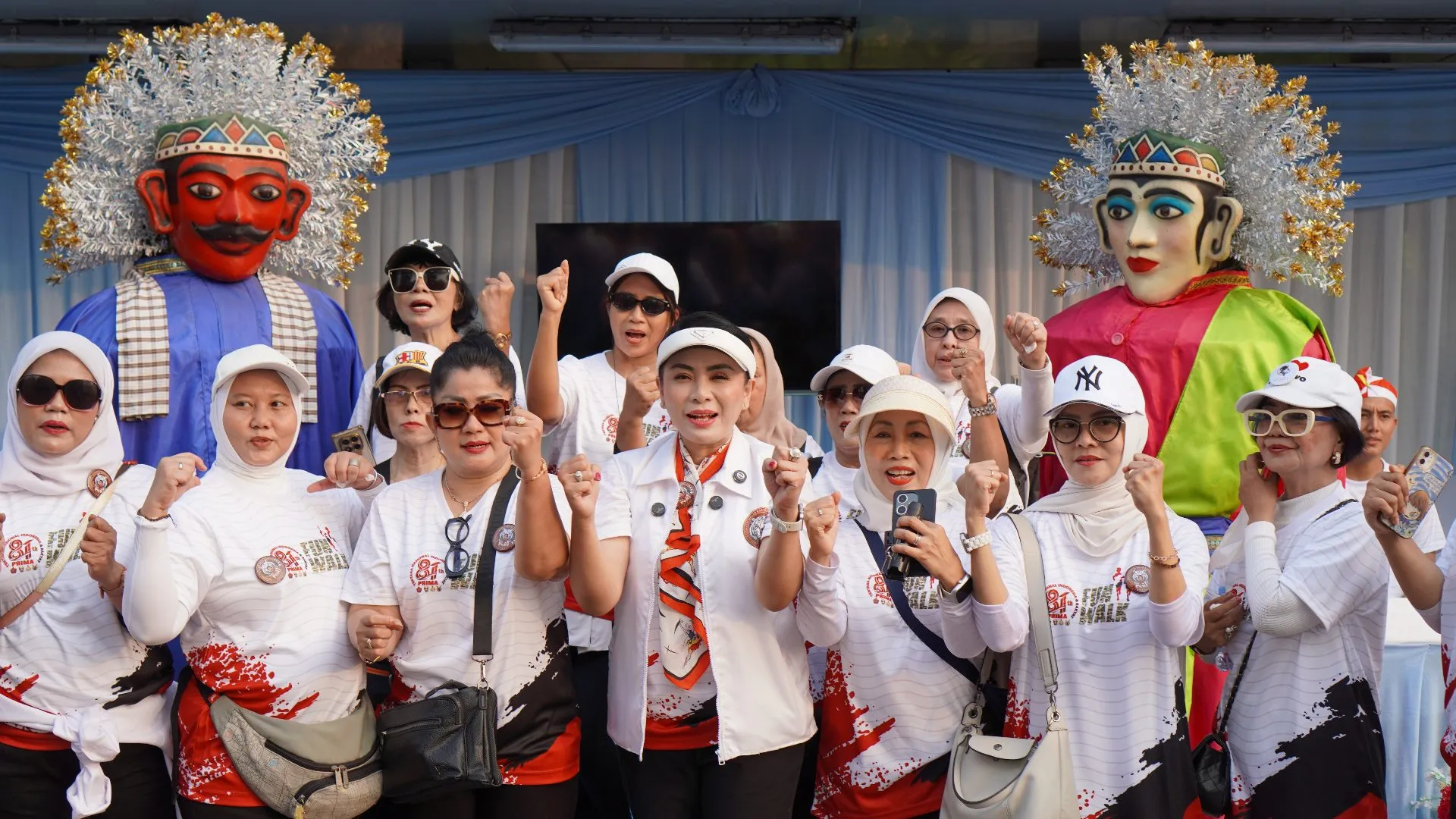 Semarakkan HUT ke-81 TNI, Perempuan Rakyat Indonesia Dipimpin Hardini Puspasari. Turut Meriahkan Fun Walk "TNI & Rakyat Bersatu, Indonesia Maju!"