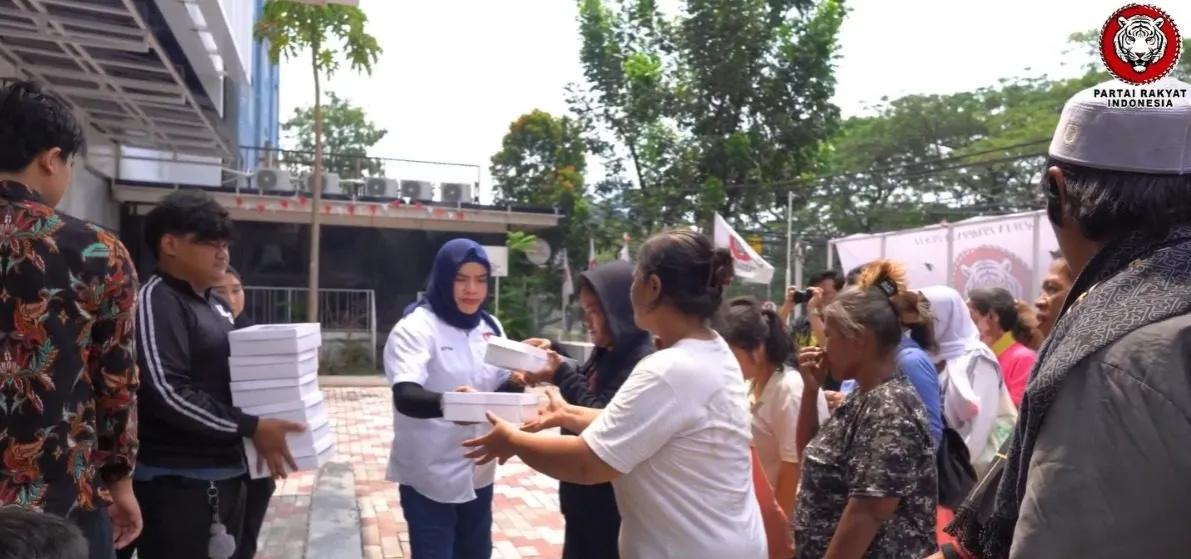 PRI Gelar “Jumat Berbagi”, Hj. Sitna Bersama Sekretariat DPP Hadirkan Semangat Kepedulian